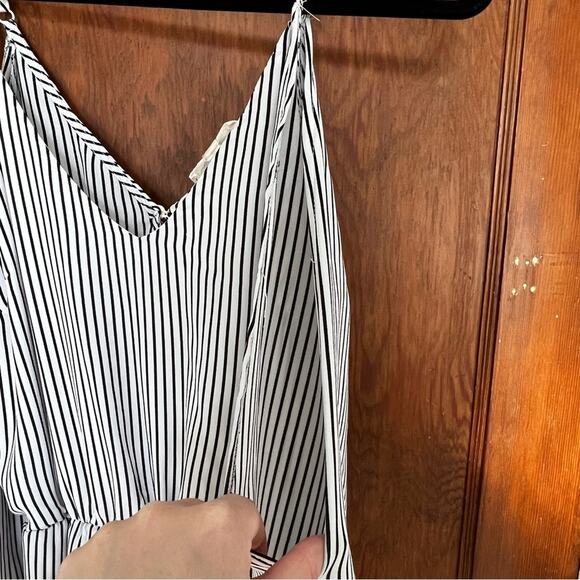 EUC Rebellion Again Black‎ White Striped Romper Large - Picture 4 of 9